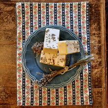 Carregar imagem no visualizador da galeria, Sabão 100% Azeite, com Alfazema